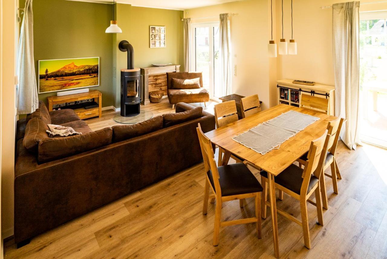 Luxusferienhaus Fuchsbau - Mit Netflix, Playstation, Sauna, Sportraum Und Kamin Zirchow Εξωτερικό φωτογραφία